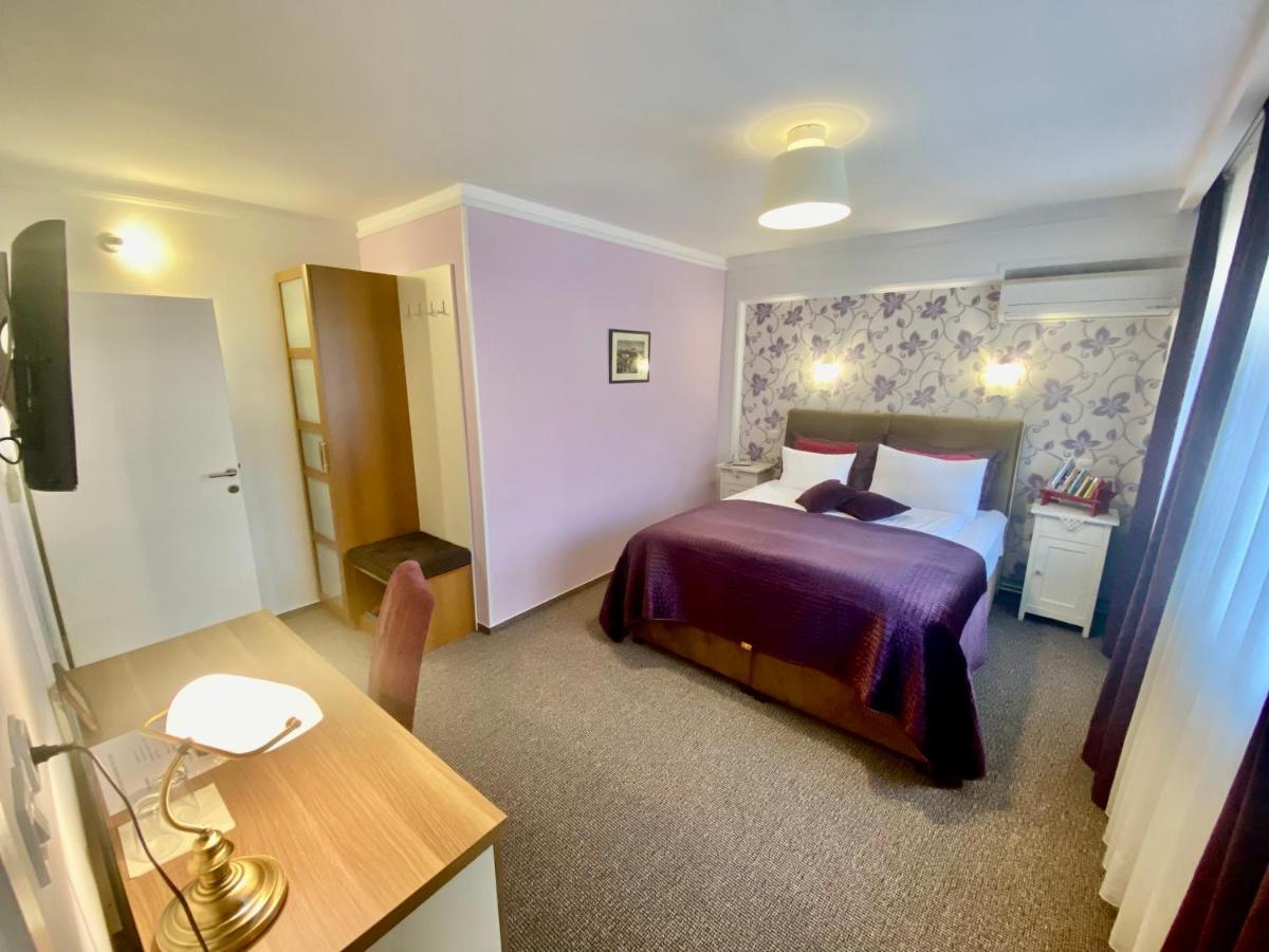 Halvat Guesthouse SJJ Eksteriør billede