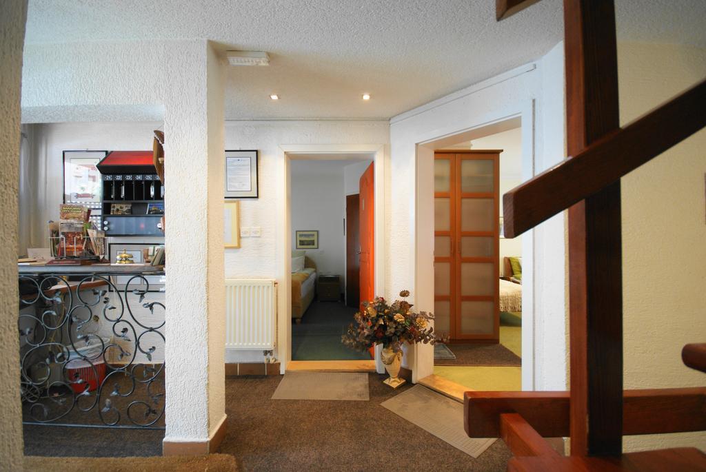 Halvat Guesthouse SJJ Eksteriør billede