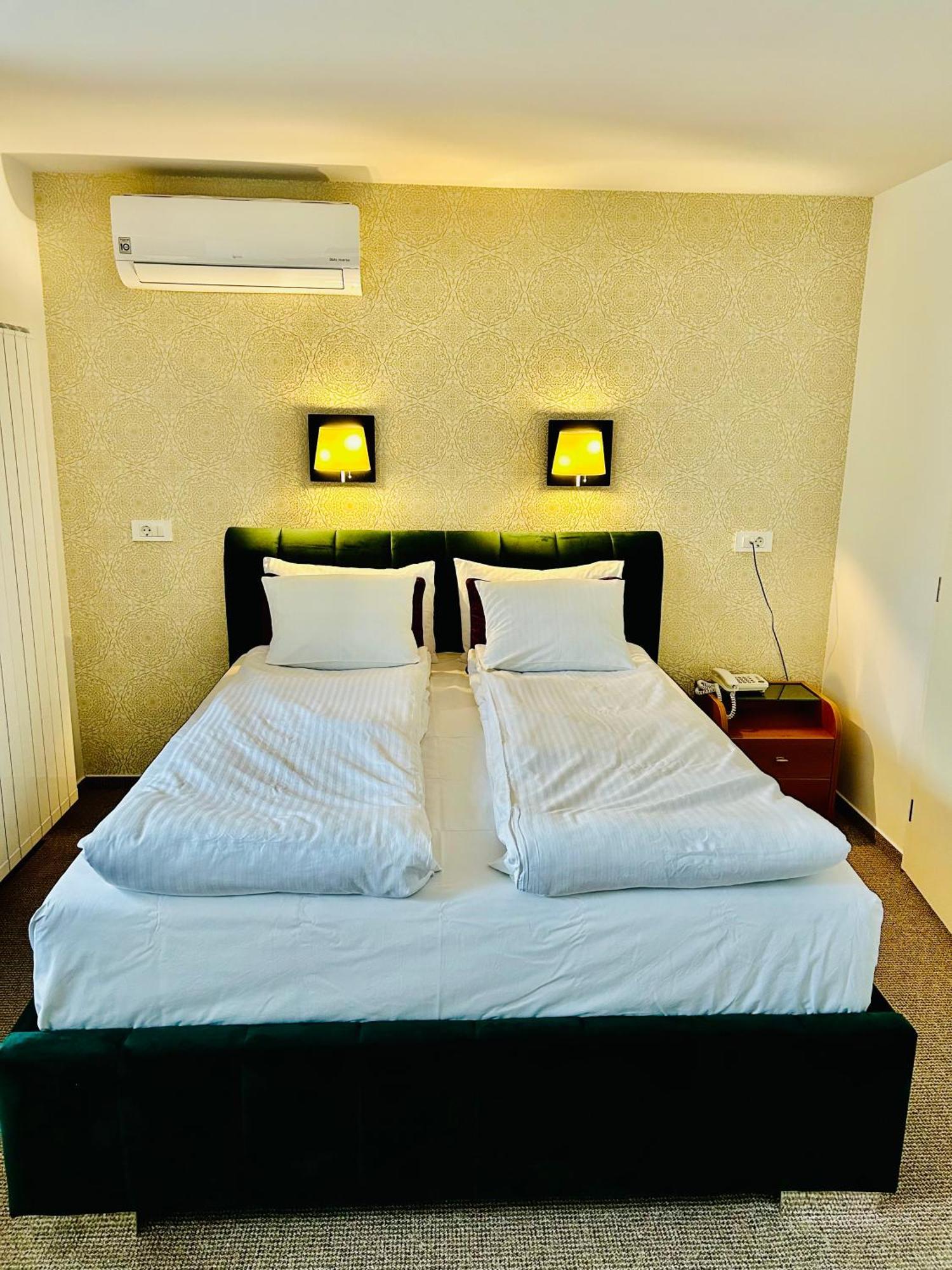 Halvat Guesthouse SJJ Eksteriør billede