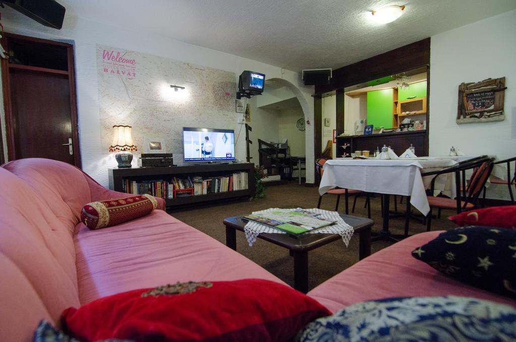 Halvat Guesthouse SJJ Eksteriør billede