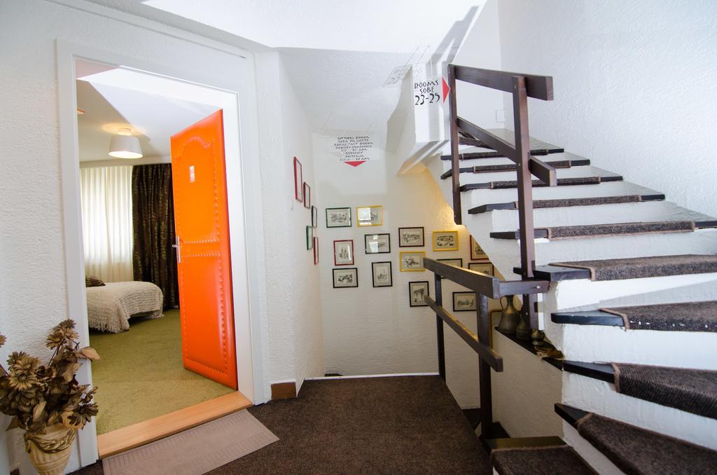 Halvat Guesthouse SJJ Eksteriør billede