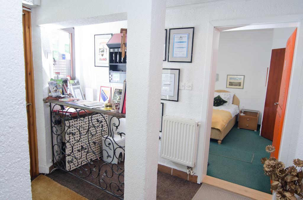 Halvat Guesthouse SJJ Eksteriør billede